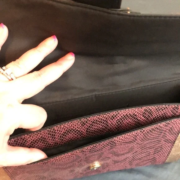 Neiman Marcus crossbody bag - Picture 3 of 6